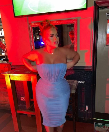 libbyrebecca naked model pic