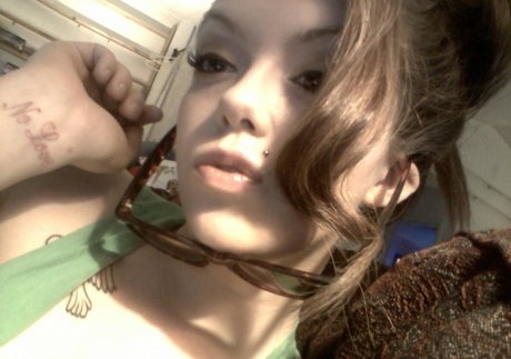 Ryan Smiles model pretty gallery