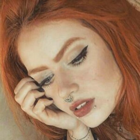 Adriana Rodrigues model hot photos