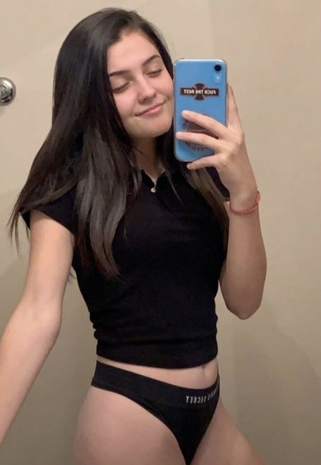 shooter danyela porn model pic