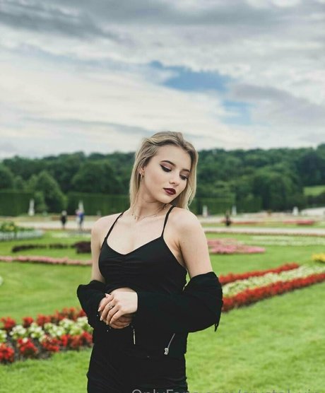 crystal vip nudes star picture