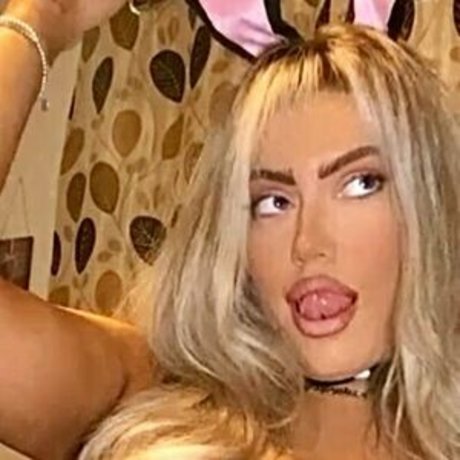 Shannon Wright Profile pic