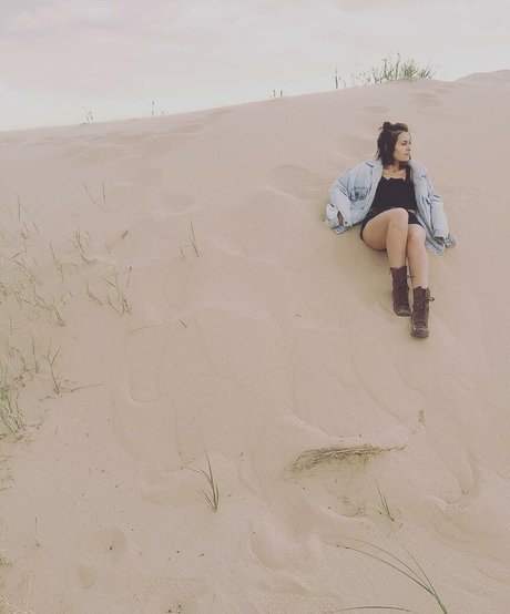 Scout Taylor Compton high quality model pic