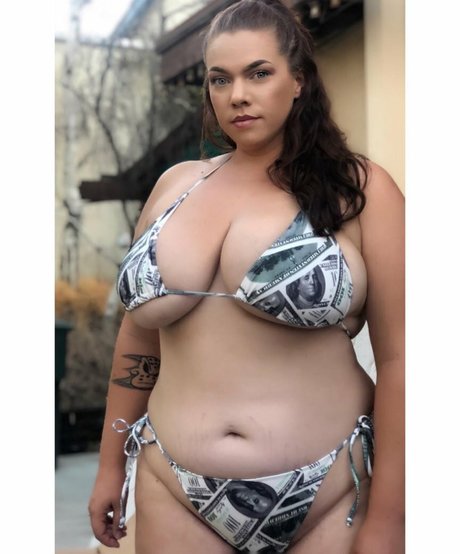 Ashleigh Dunn nudes model photos