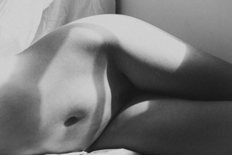 Amelia Zadro model naked pictures