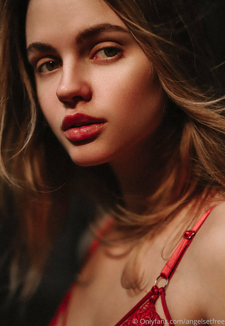 Angelsetfree model sexy images