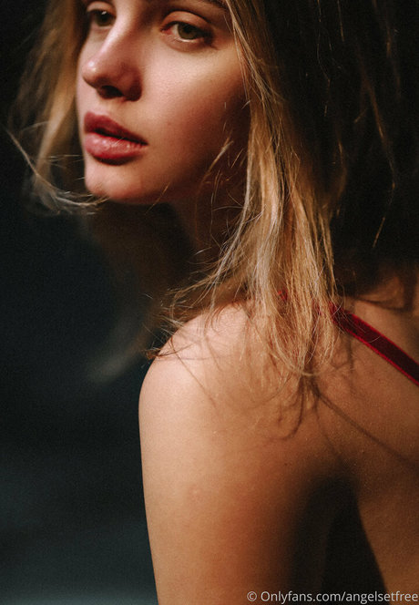 Angelsetfree top star image