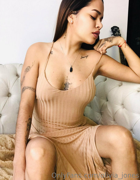 sofia jones2 nudes actress pic