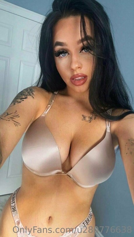 bellabrooksxo art pornstar photo