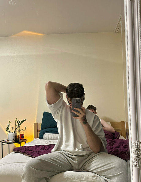 sweeetbooyy pornographic star pics