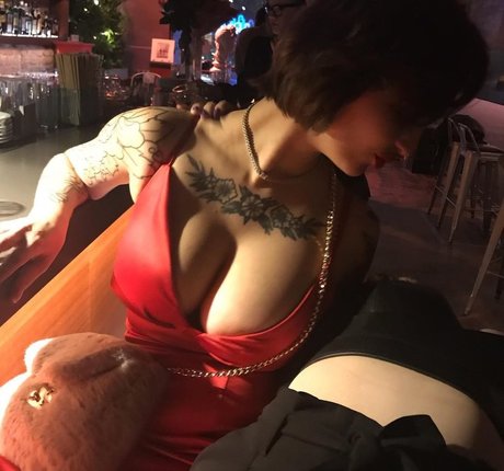 lesbian fisting onlyfans nude galleries