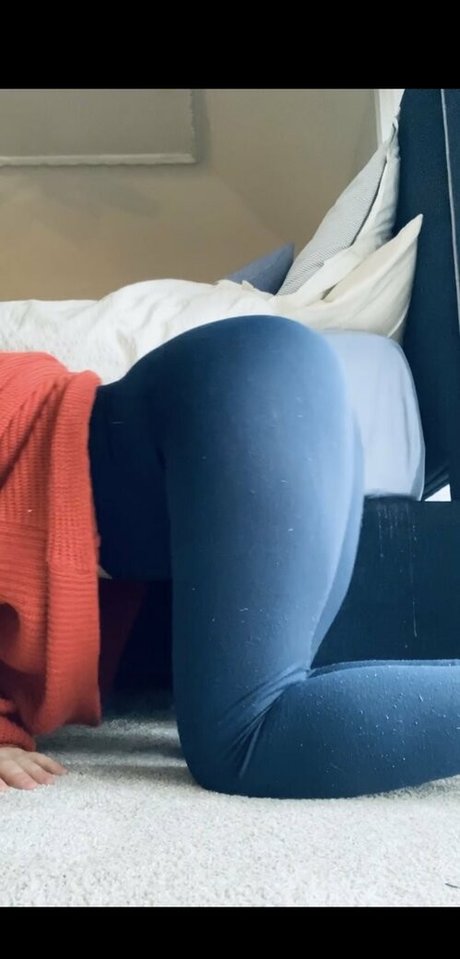 sexttherapy pretty model pic