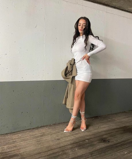 Tammie Howes model nudes pictures