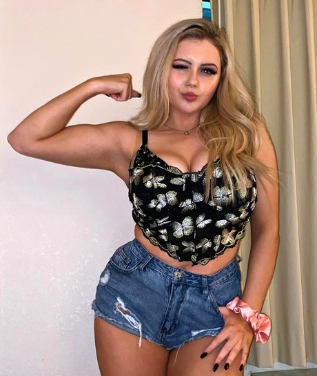 Larkan Danielle high quality star picture