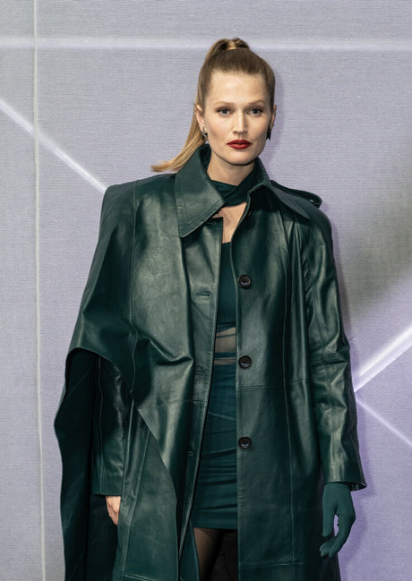 Toni Garrn star nude photos