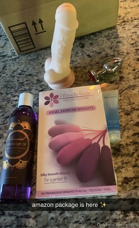 em098 high quality actress gallery