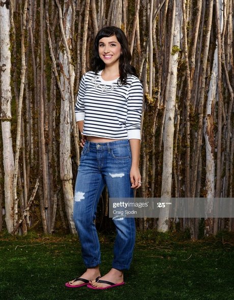 Molly Ephraim sexy pornstar photos