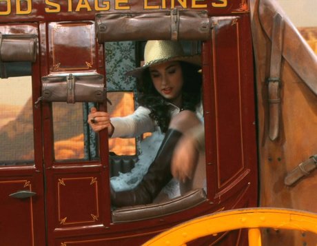 Molly Ephraim nice star images