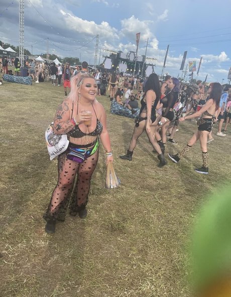 alleyswonderland pornstar naked pics