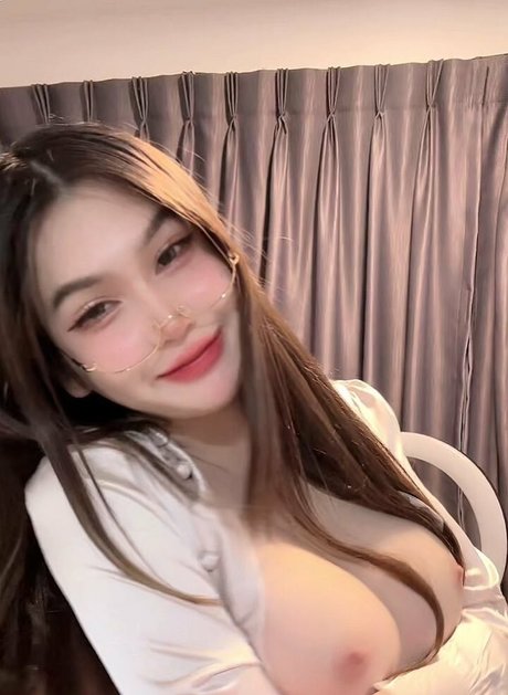 Kumyooah model photos