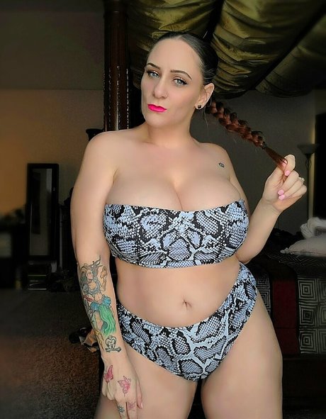 Sage Montana nude model img