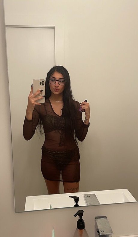 Jenelle Mathew exclusive model pictures