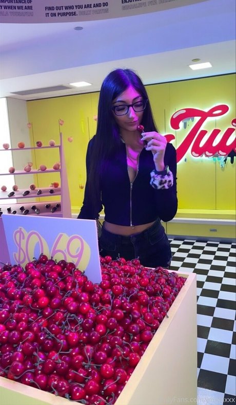 Jenelle Mathew hd pornstar photo