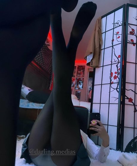 Darling medias hot star archive