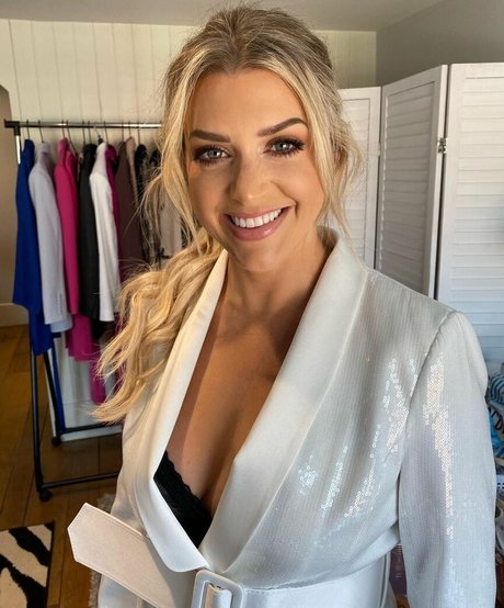 Anna Williamson erotic model picture