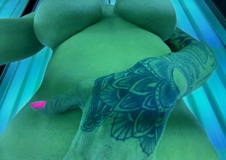 christinealexisxxx star exclusive images