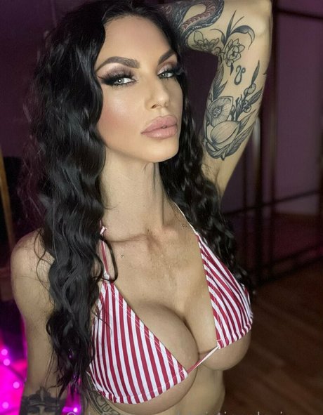 christinealexisxxx nudes actress gallery