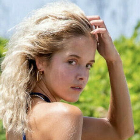 Sophie Jewel adult actress images