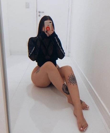 Victoria Macan star pornographic img