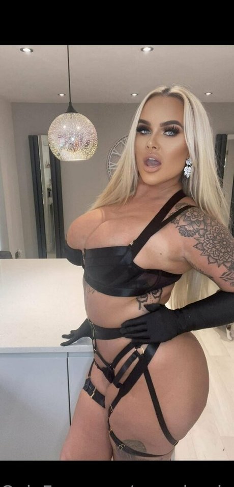 Porscheplatinum nudes actress galleries