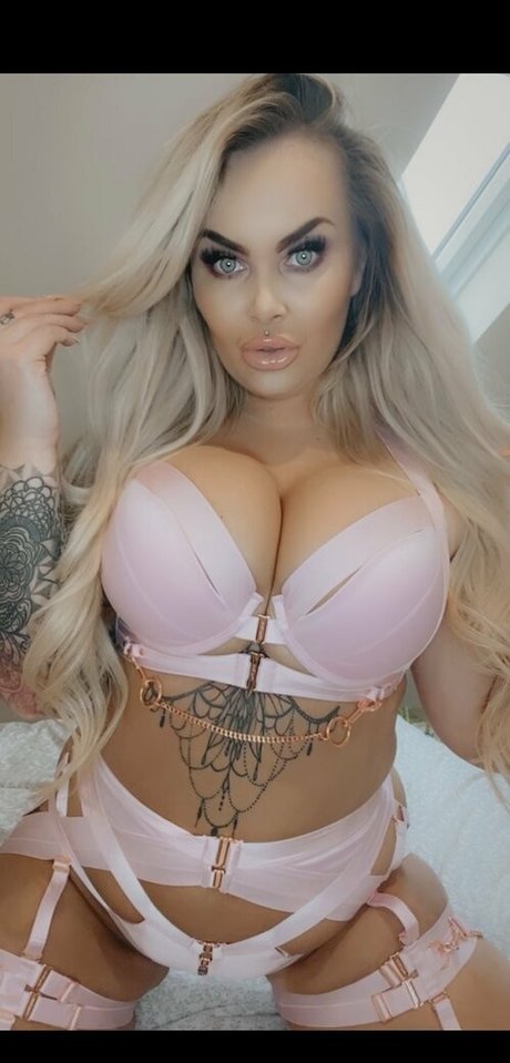 Porscheplatinum pretty model pics