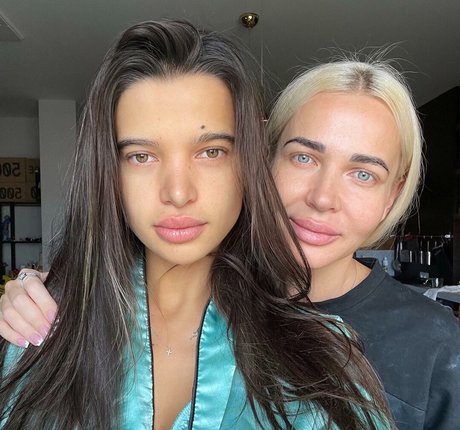 Justkingreal art star photos