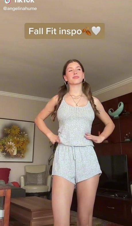 Angelina Grace model top photos