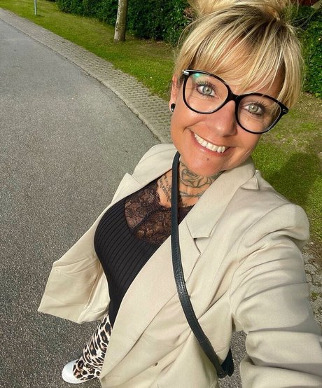 Winnie Nielsen high quality star img