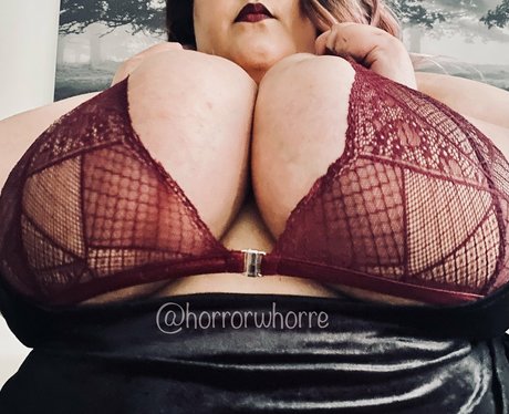 horrorwhorre top actress pictures