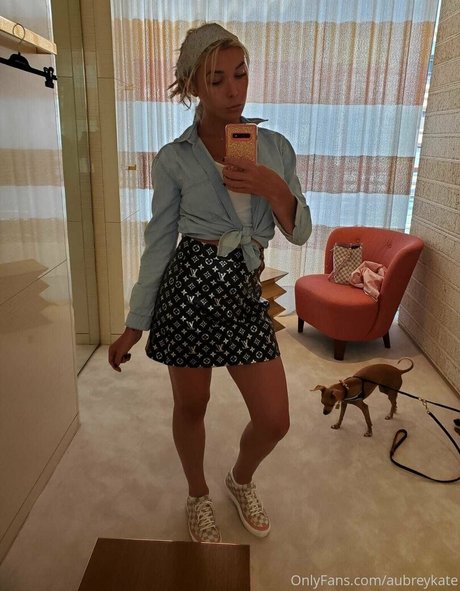 aubreykate nude model image