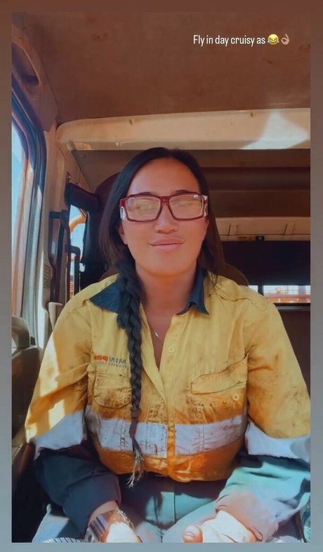 lyn ahayz pornographic model img