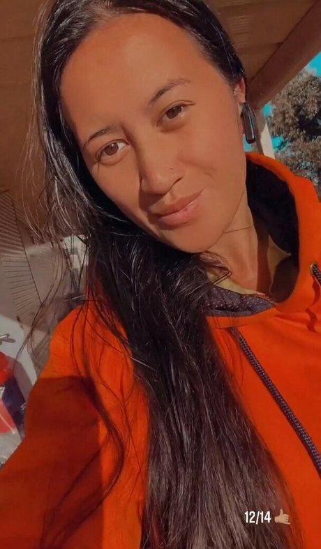 lyn ahayz model perfect images