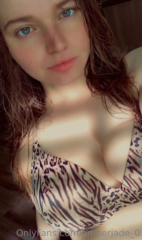 amberjade 0 model hot picture