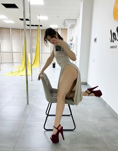 Panirozpusta nude actress pics