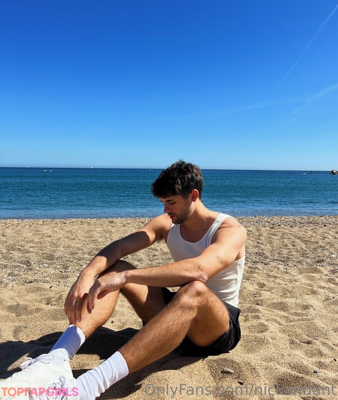 nickandant hot actress picture