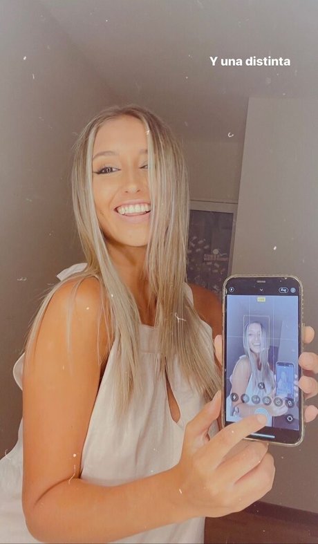 BustyAna star hot photos