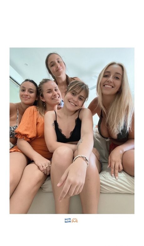 BustyAna high quality pornstar gallery