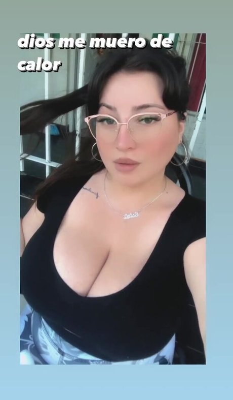 Estefania Rodriguez model adult img