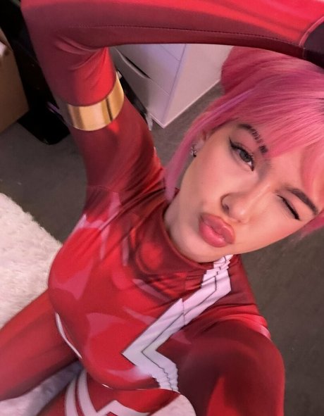 Luvstruck model adult photos