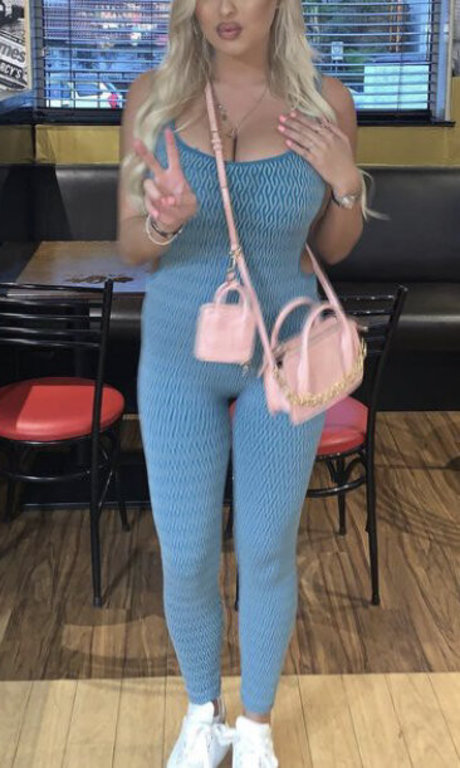 Shauni Scanlan hd star pics